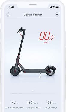 Смартфон с приложением для электросамоката